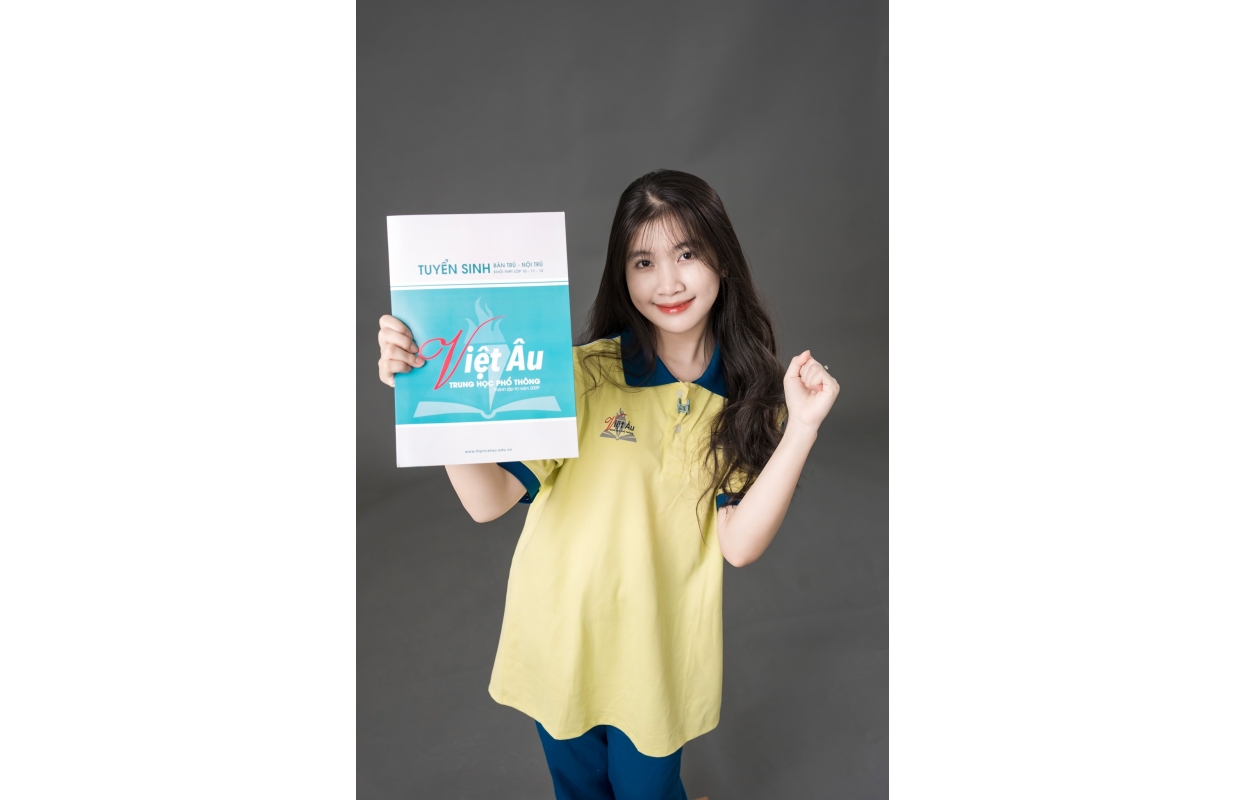 Chụp Ảnh Quảng Cáo Trường THPT Việt Âu