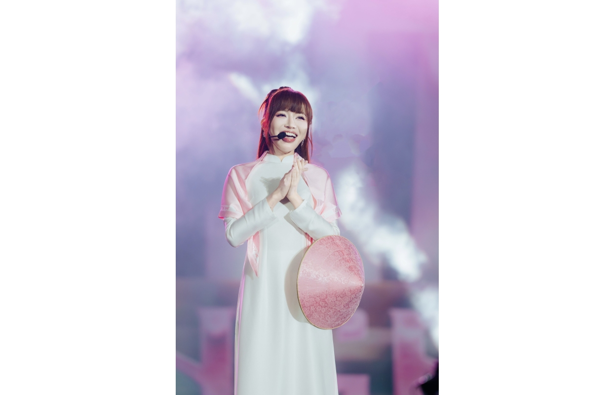 Đêm nhạc “Em Xinh Say Hi”