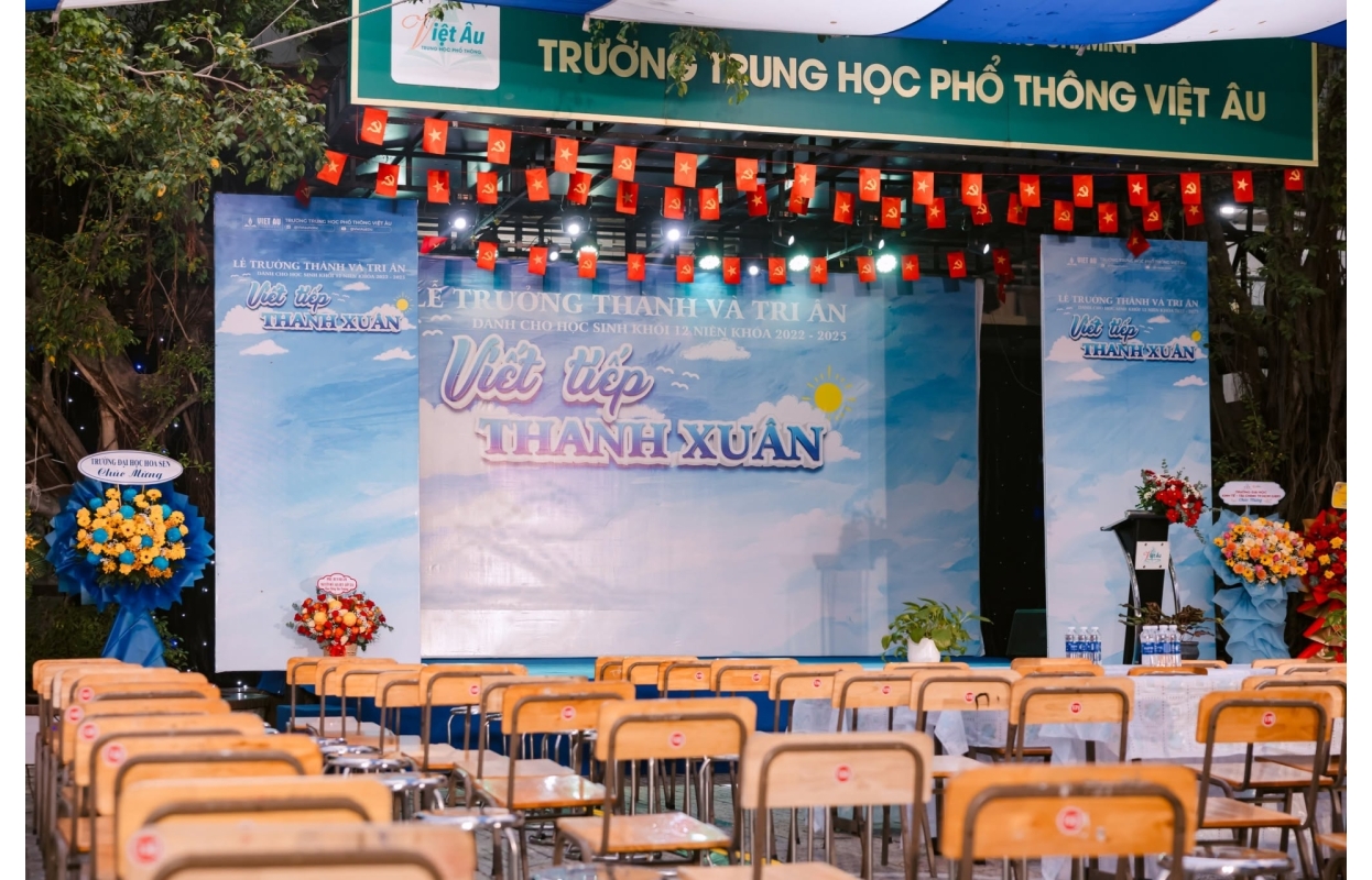 Lễ Trưởng Thành và Tri Ân Trường THPT Việt Âu - "Viết Tiếp Thanh Xuân"