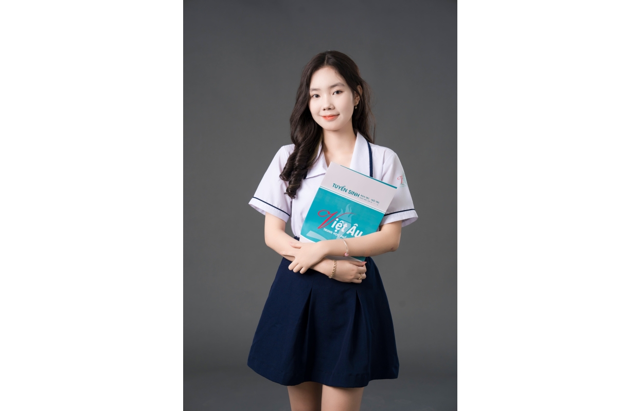 Chụp Ảnh Quảng Cáo Trường THPT Việt Âu