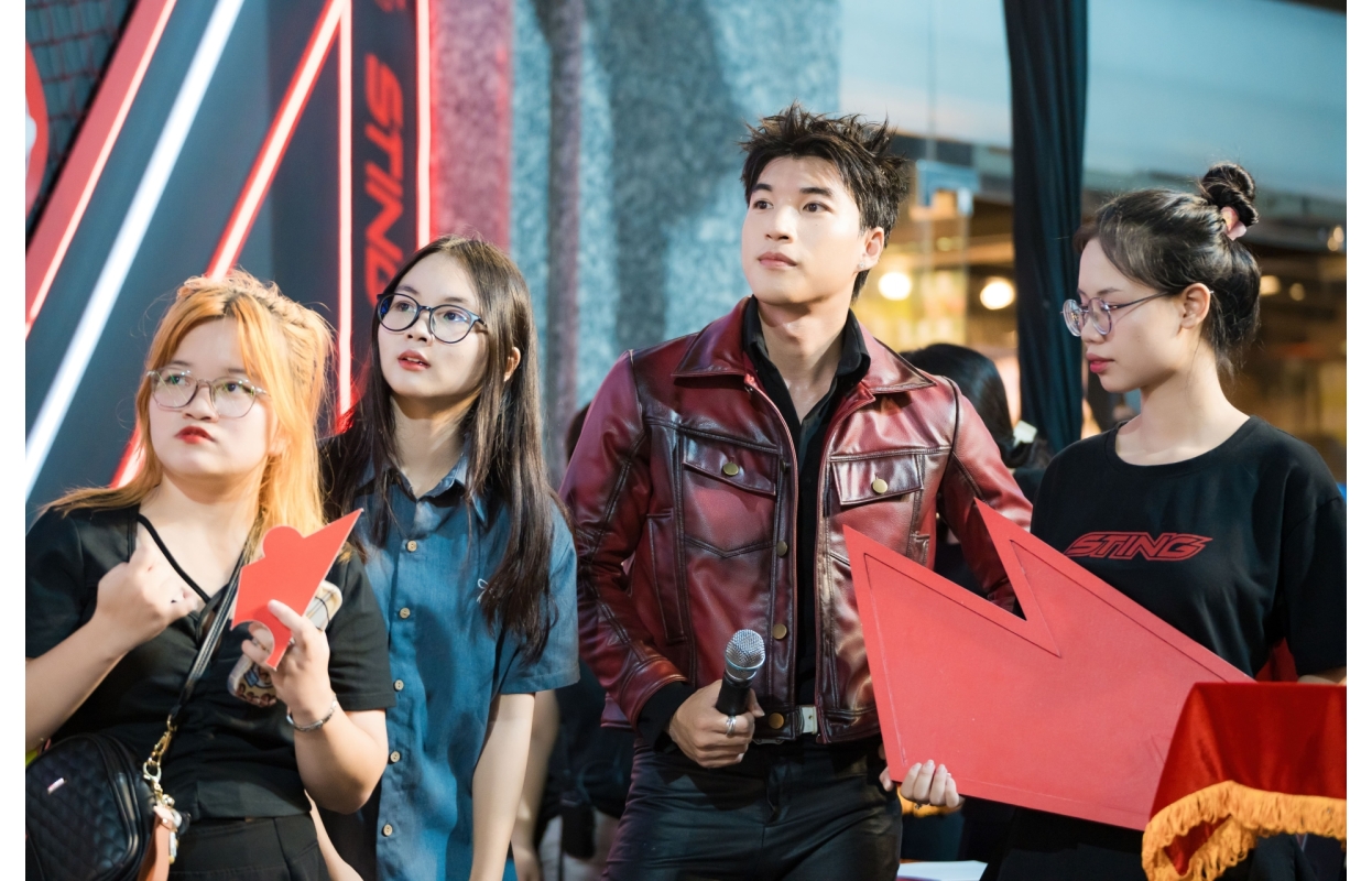 Hiếu Thứ 2 Tại Sự Kiện STING