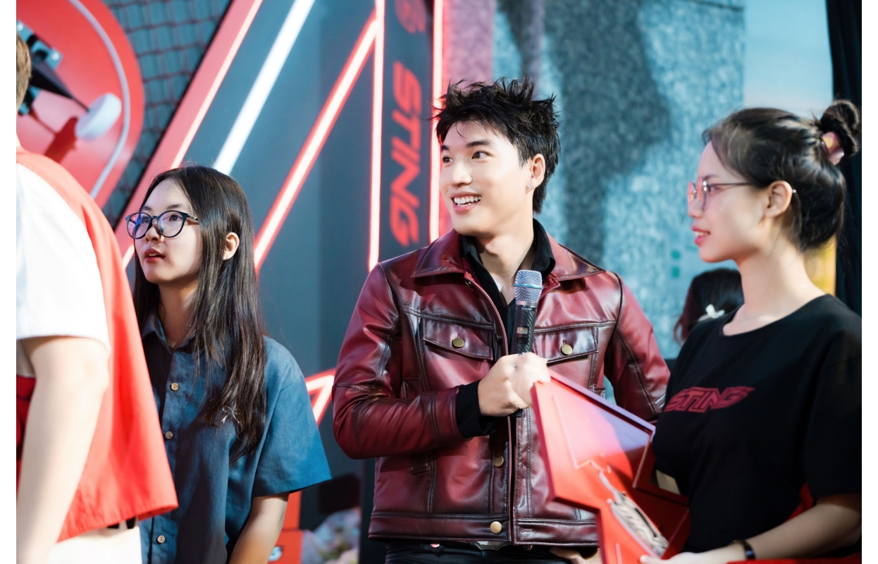 Hiếu Thứ 2 Tại Sự Kiện STING