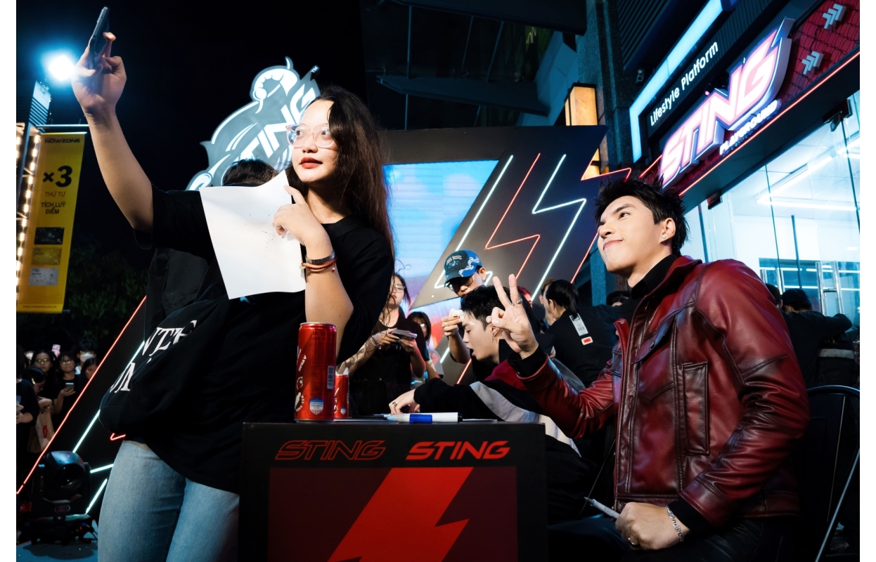 Hiếu Thứ 2 Tại Sự Kiện STING