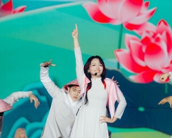 Đêm nhạc “Em Xinh Say Hi”