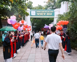 Lễ Trưởng Thành và Tri Ân Trường THPT Việt Âu - "Viết Tiếp Thanh Xuân"