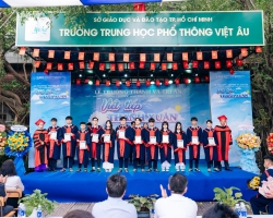 Lễ Trưởng Thành và Tri Ân Trường THPT Việt Âu - "Viết Tiếp Thanh Xuân"