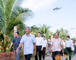 Dự Án Betrimex Thắp Sáng Đường Quê Xã Châu Hoà